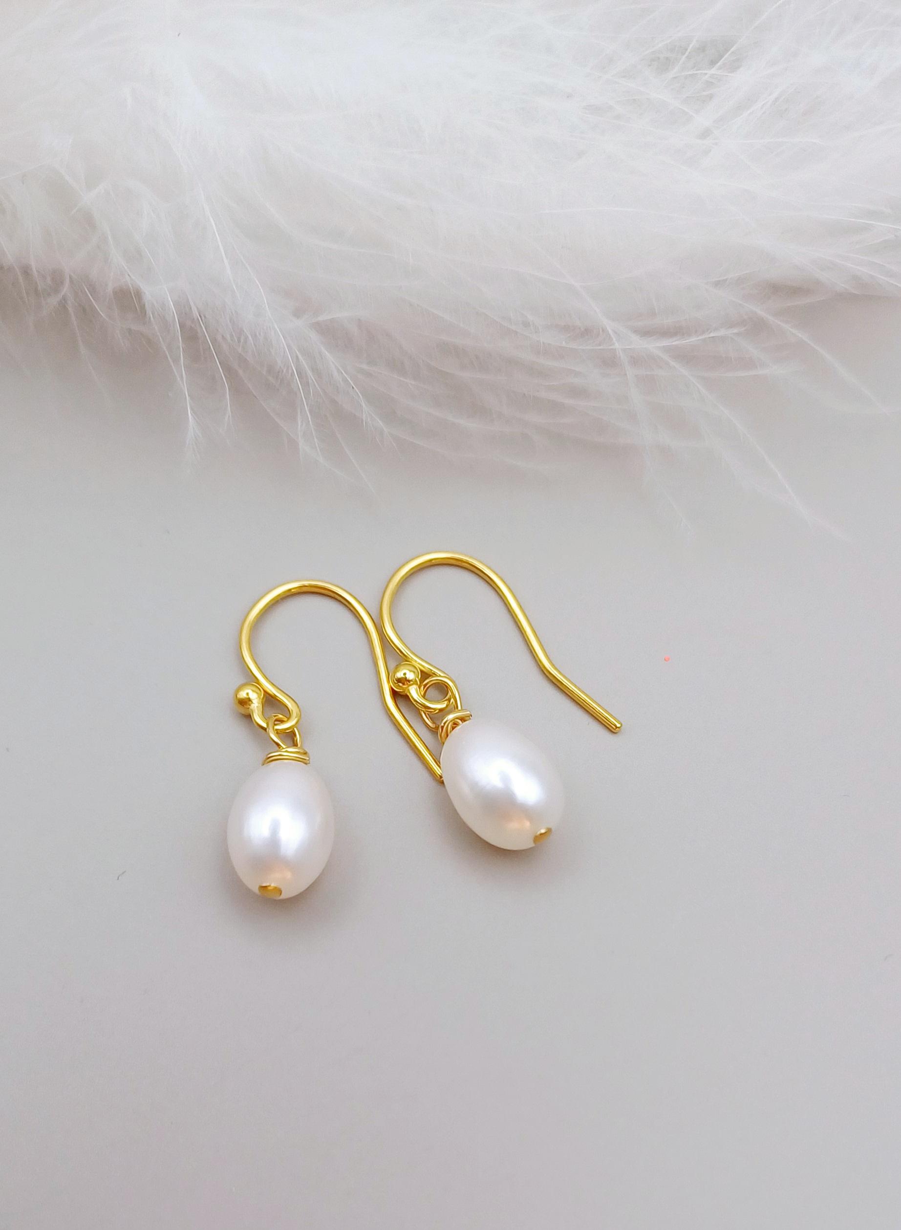 EARRINGS - Gold Vermeil Pearl Drop Earrings