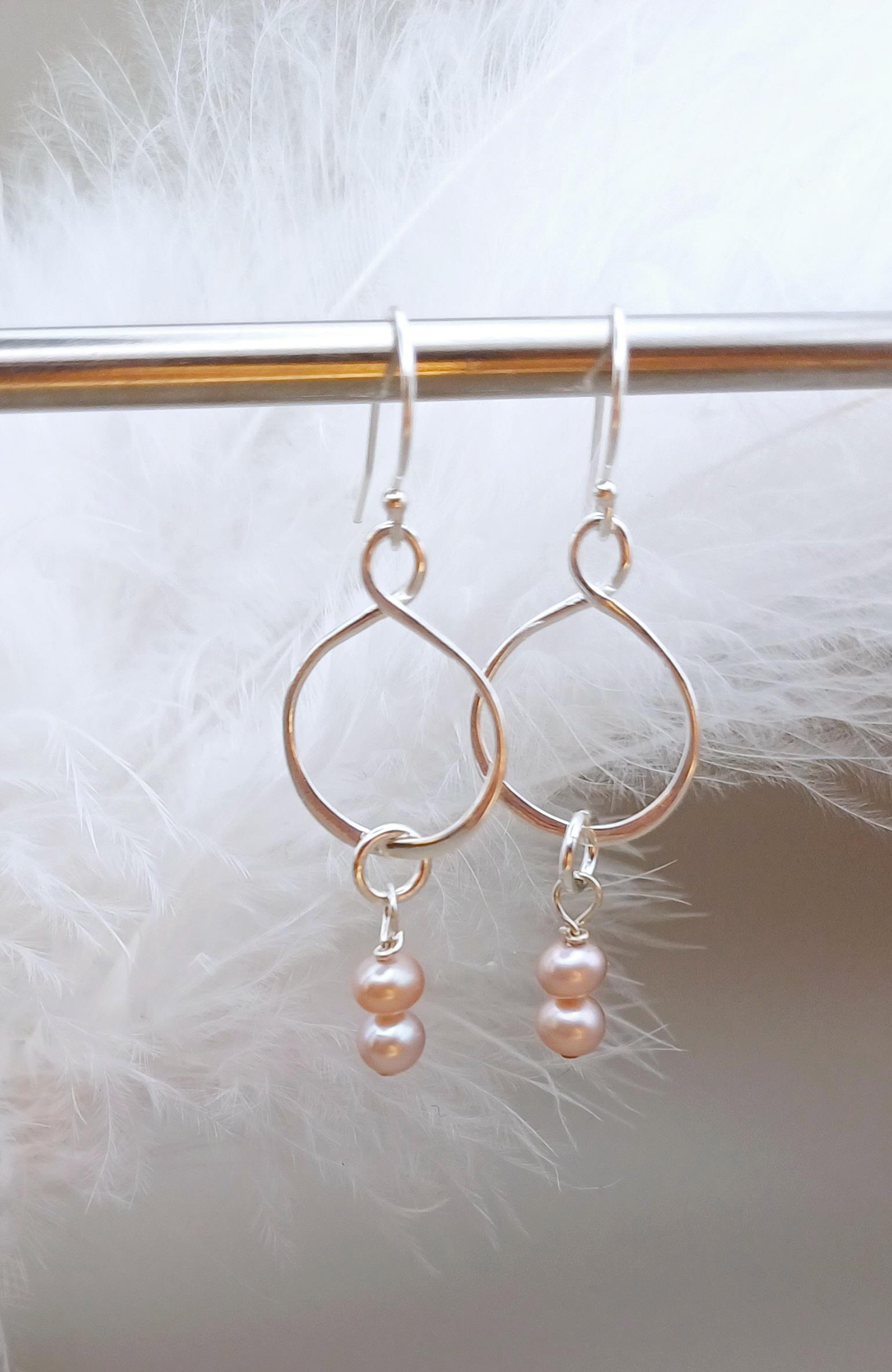 EARRINGS - Sterling Silver Pink Infinity Pearl Earrings