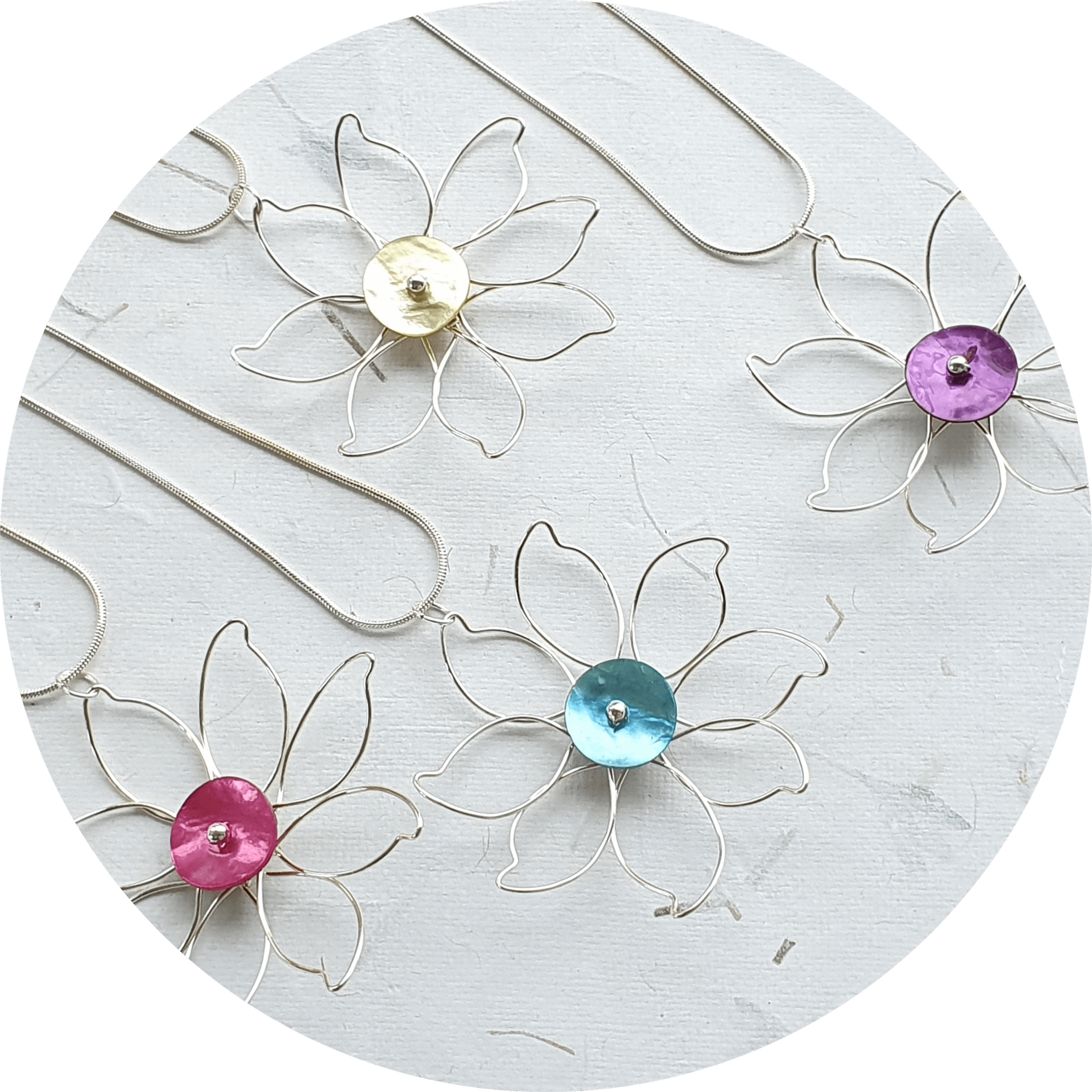 Button Flower Necklace
