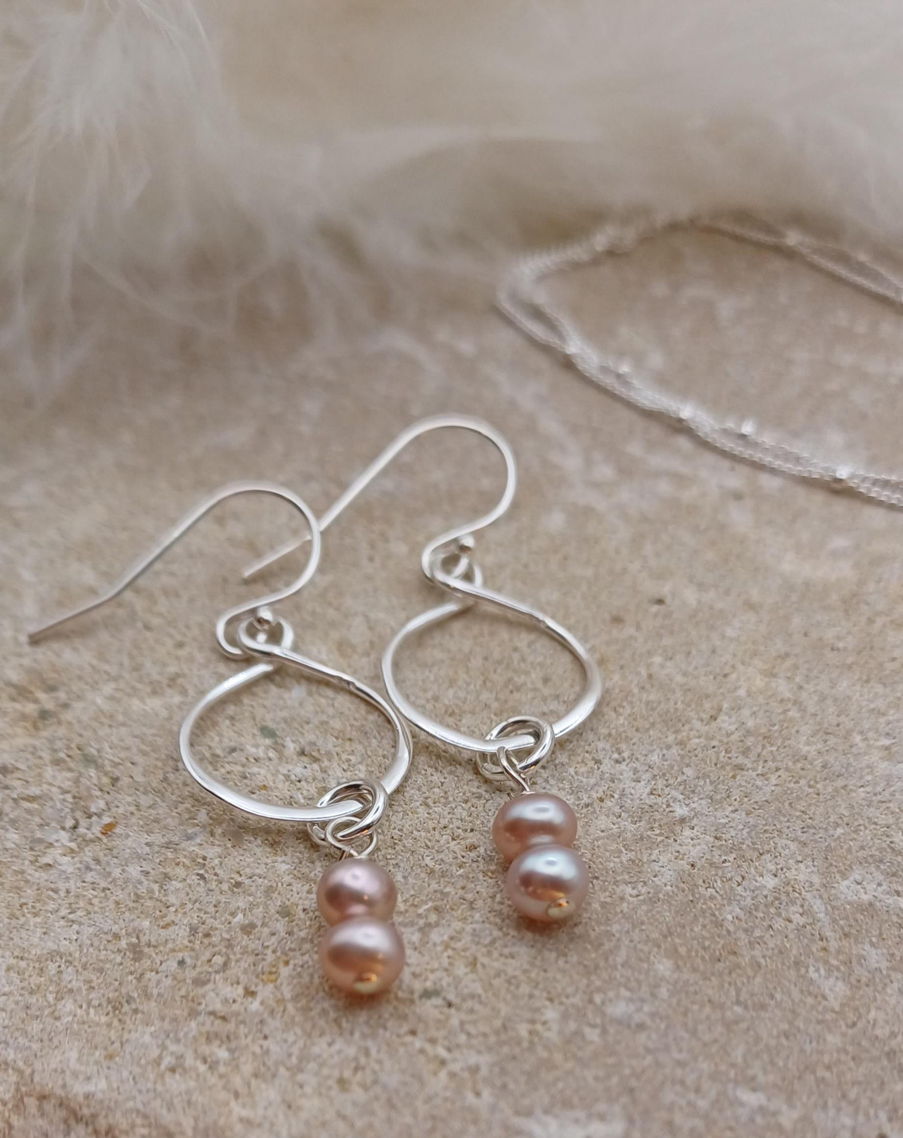 EARRINGS - Sterling Silver Pink Infinity Pearl Earrings