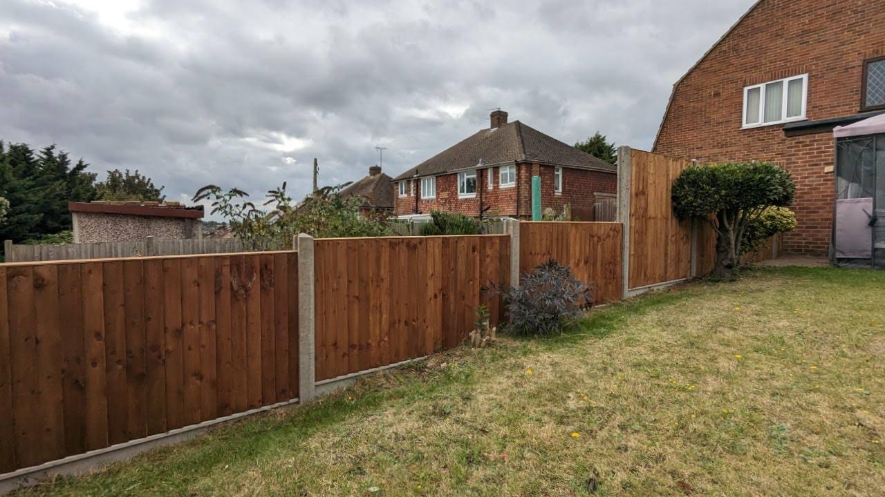 Fencing in Strood