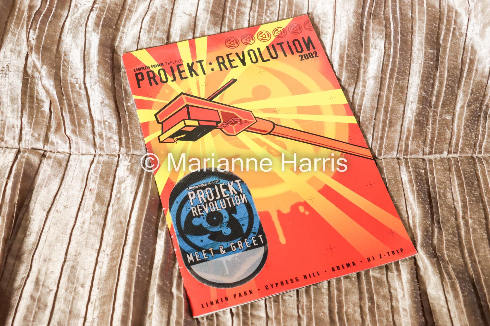 Linkin Park - Projekt Revolution 2002 Tour Book with meet & greet sticker