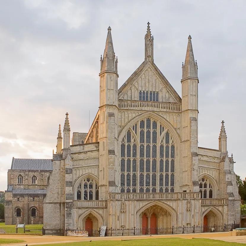 Winchester Cathedraljpg