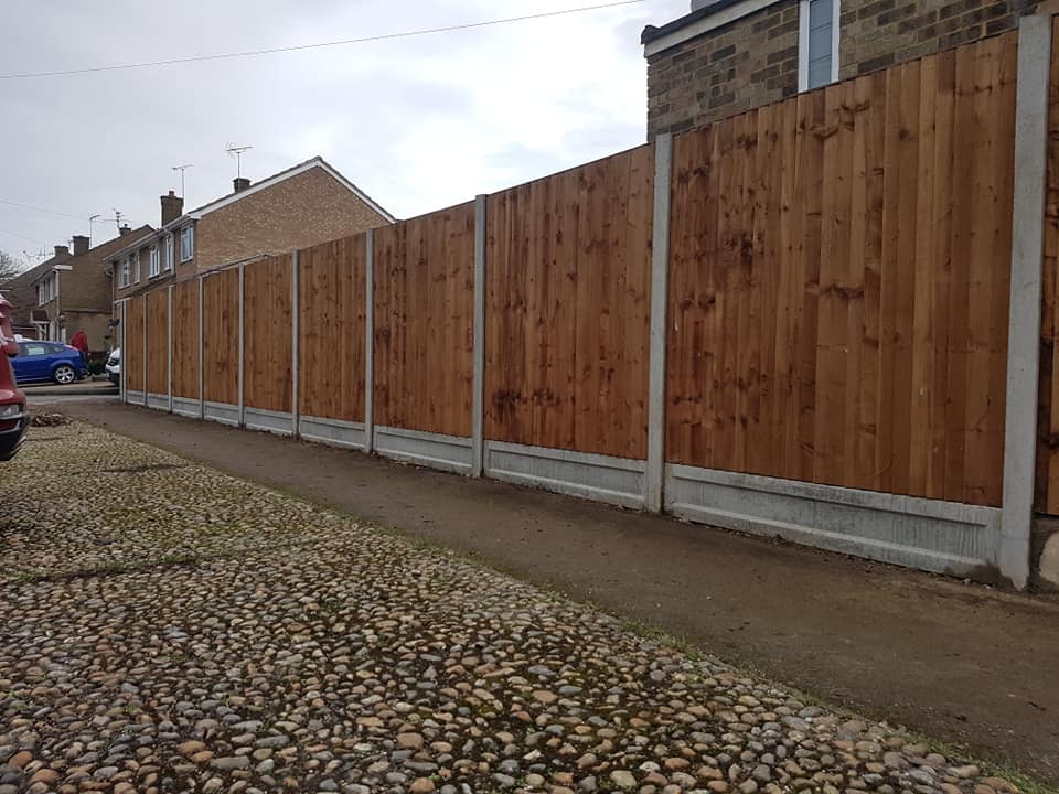 Closeboard panels fencing in Parwood, Rainham