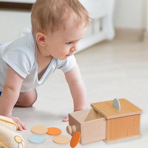 MONTESSORI, FANTASY, AND PRETEND PLAY IN THE FIRST STAGES (AGE 0-6)