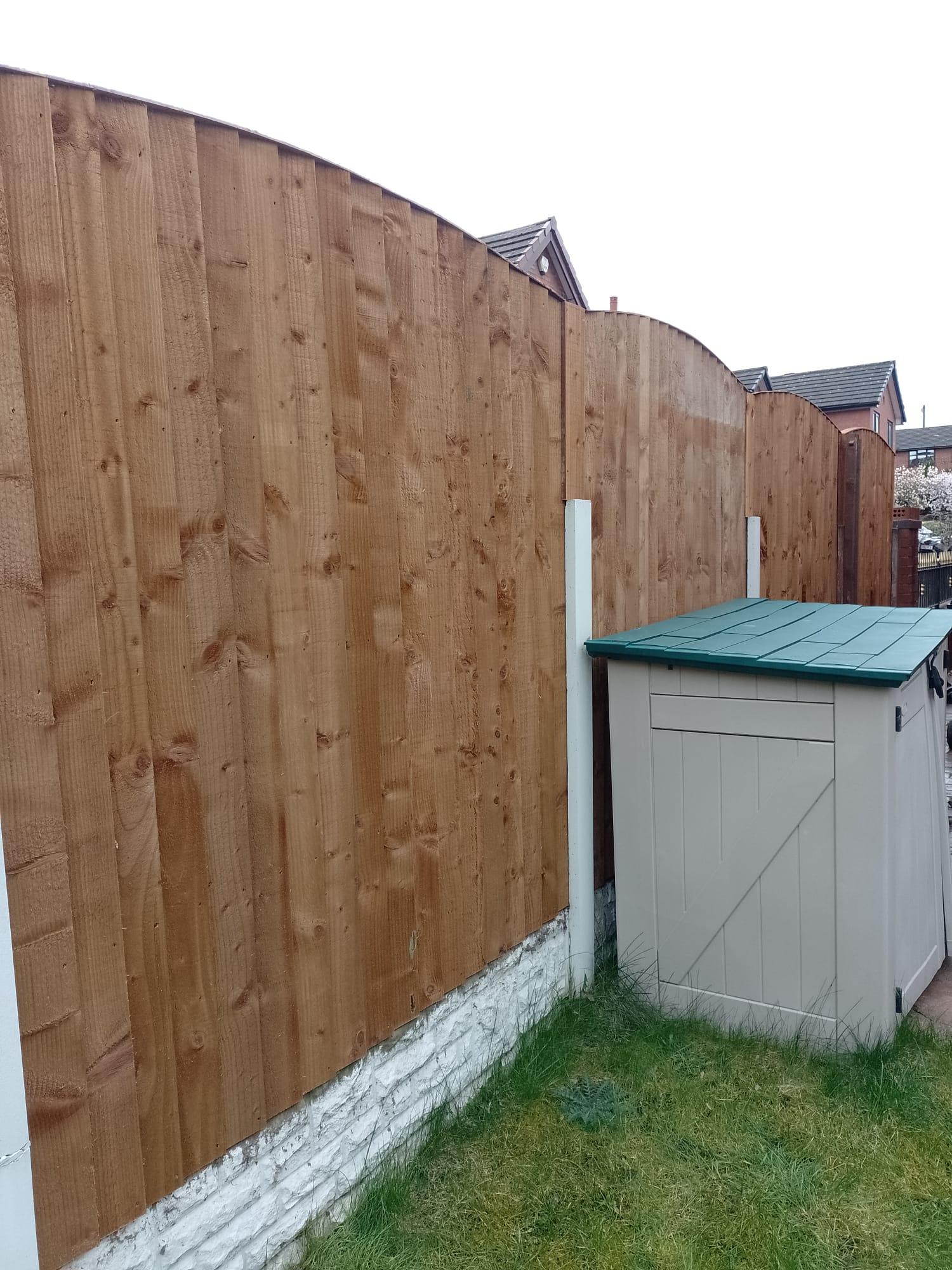 Bow Top Closeboard fence panel