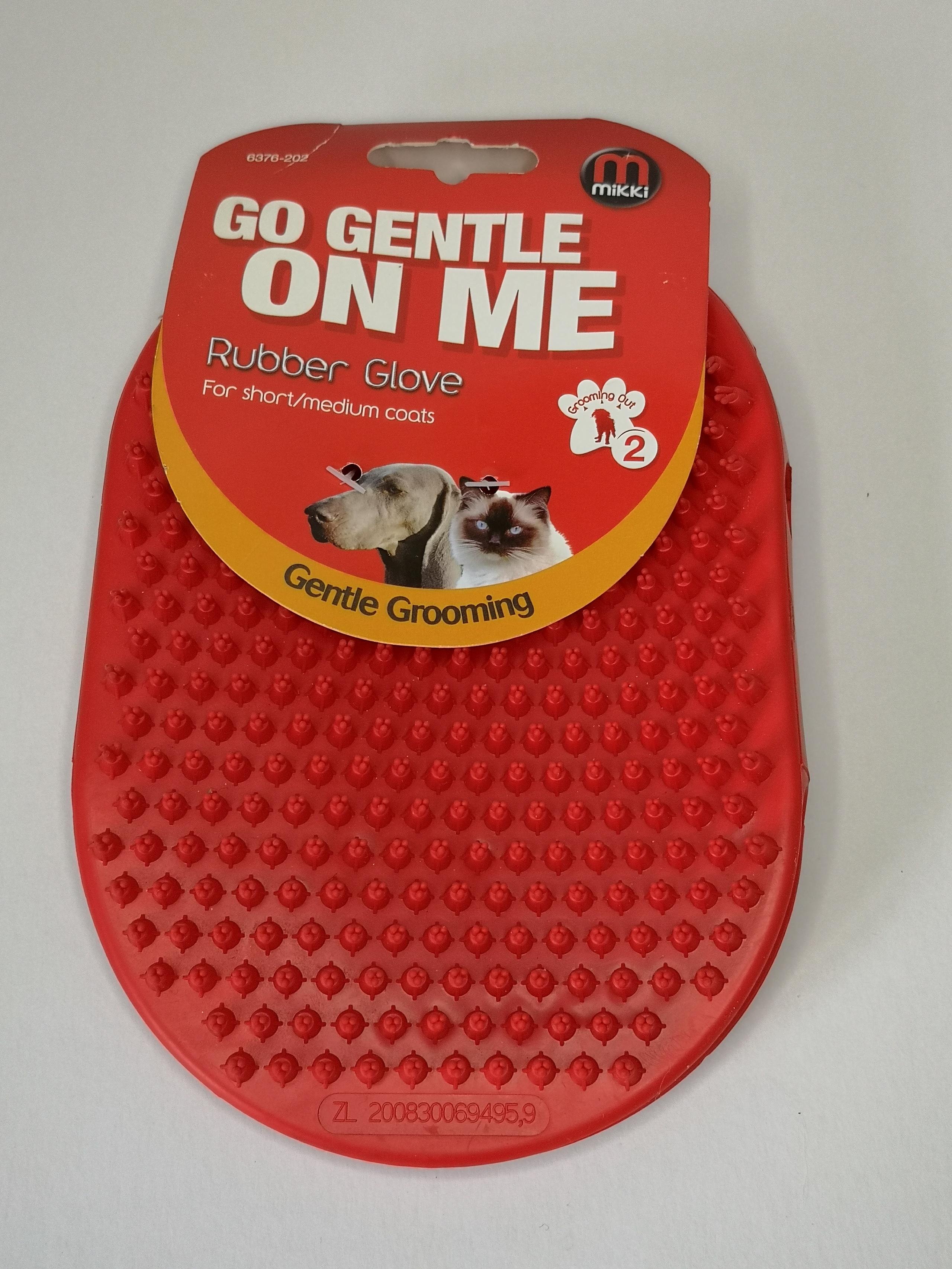 Mikki Gentle Groom Glove