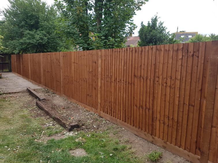 Fencing in Lower Halstow