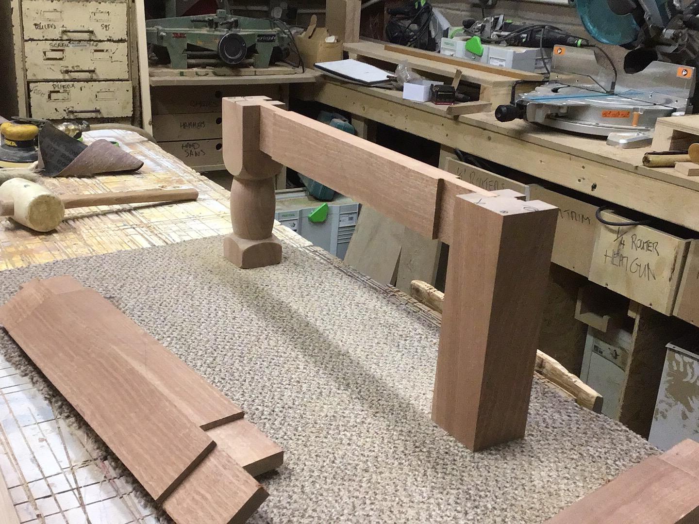 Small turned coffee table legs