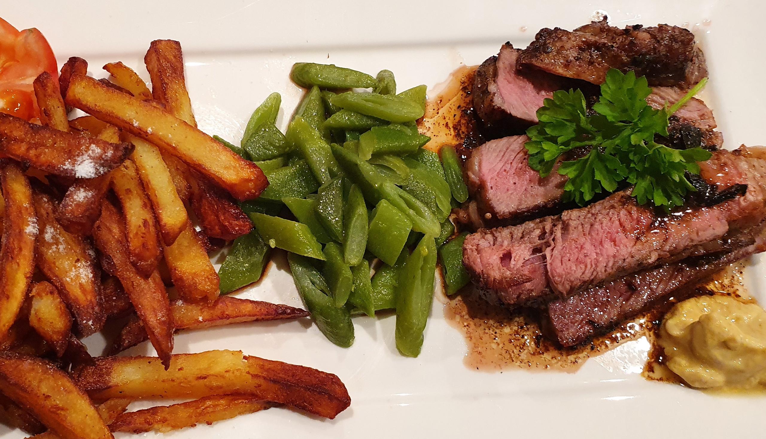 Rib of Beef, Green Beans & Cajun Spiced Parsnip Chips