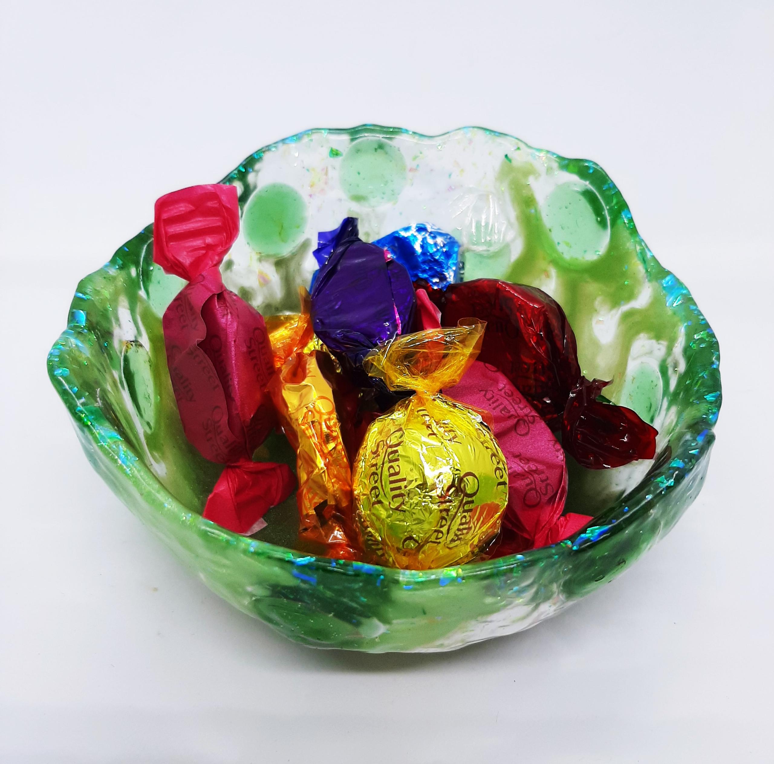 Gift Box - Bowl with chocolates