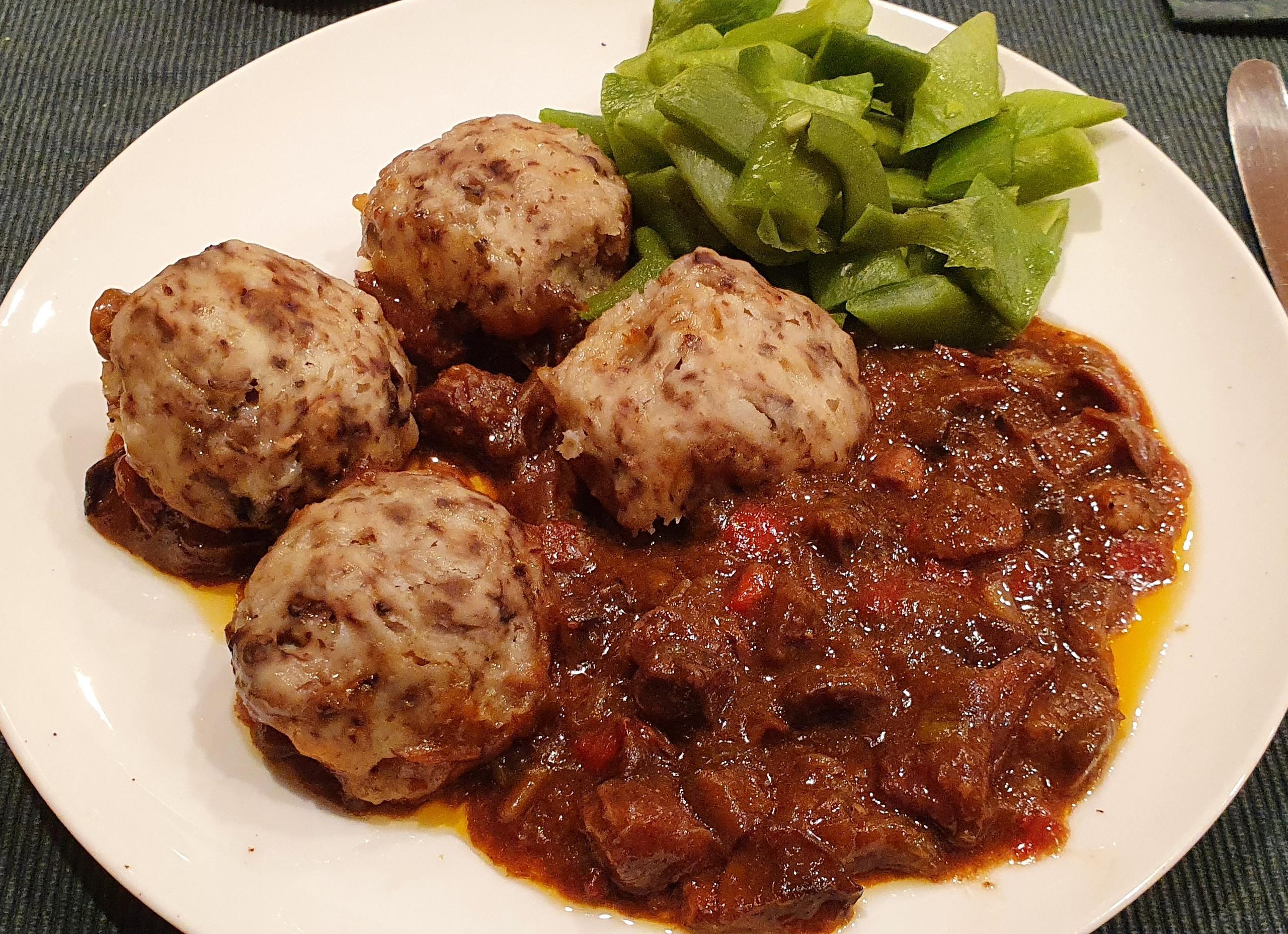 Beef in Red Wine with Dumplings