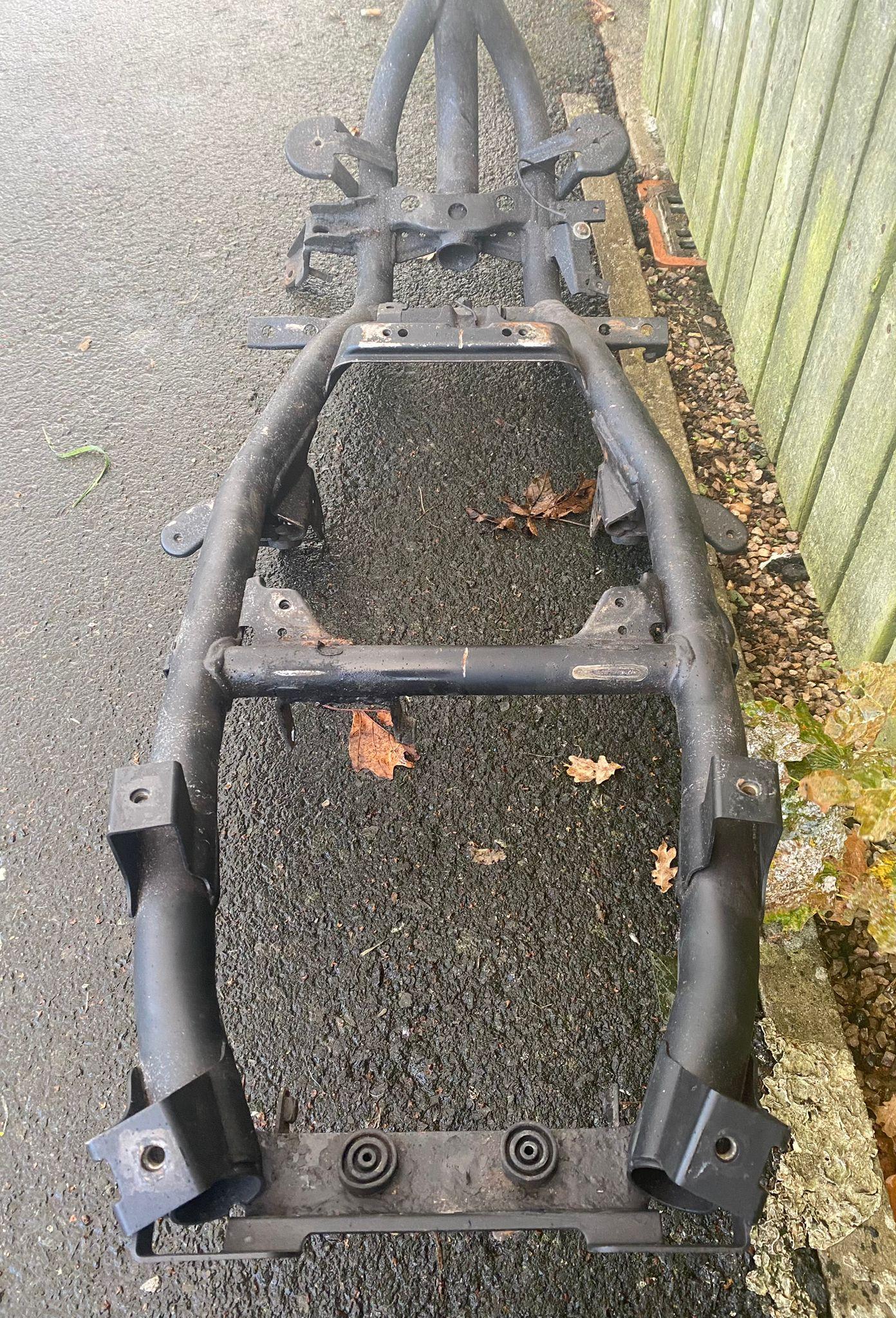 Yamaha Aerox 50cc frame number plate and v5