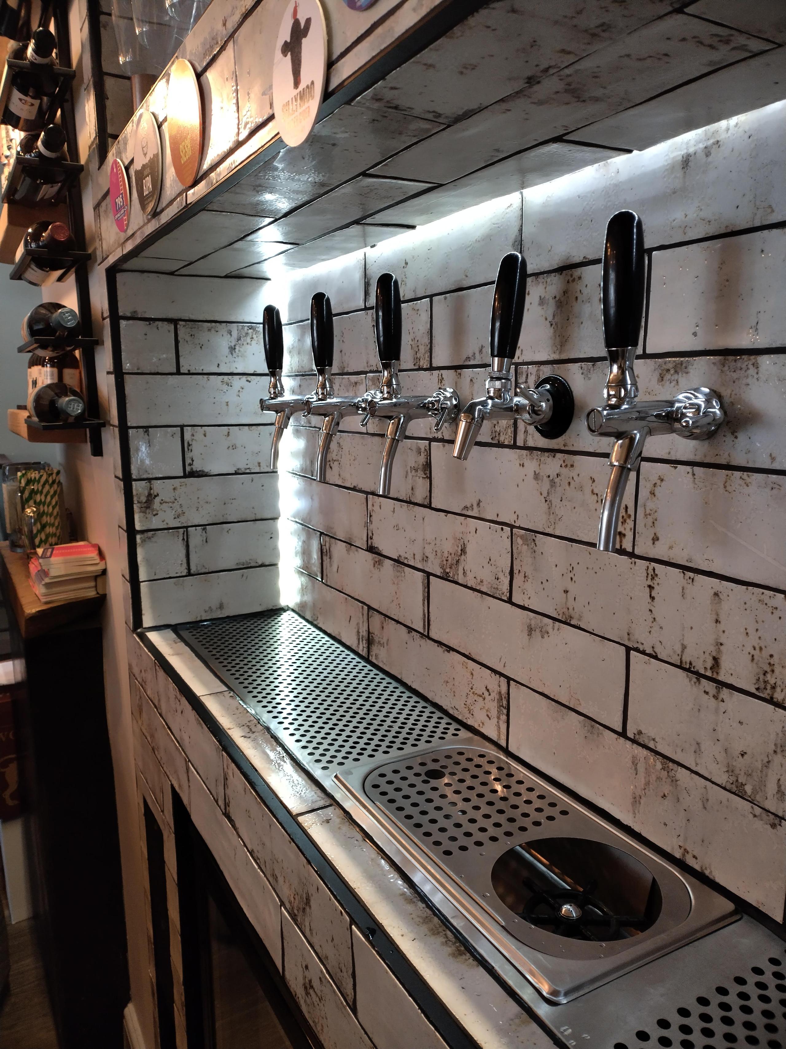 Self Draining Wall Hung Drip Tray with Glass Cleaner Tap Room