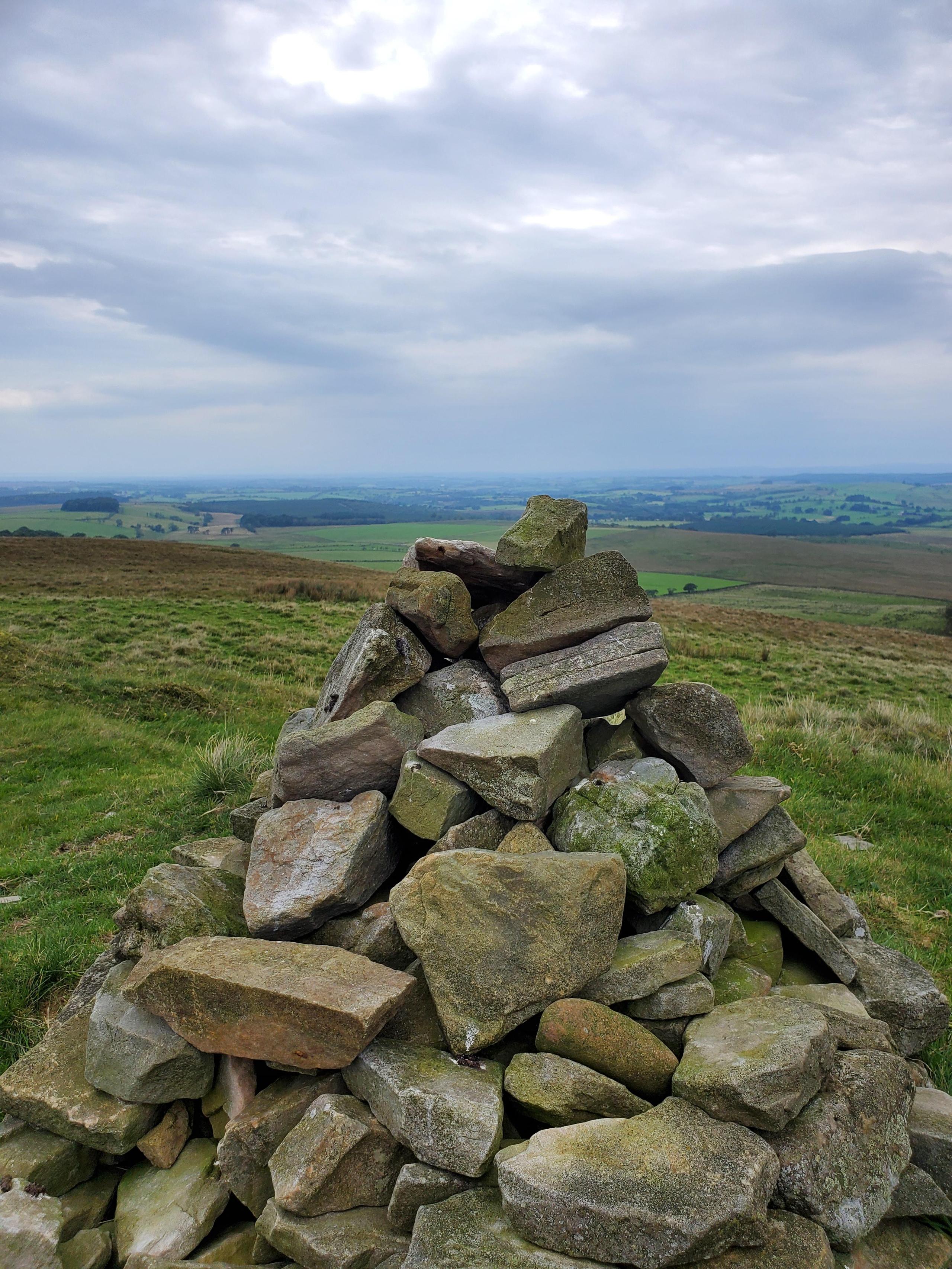 Cairn on Colin Bank
