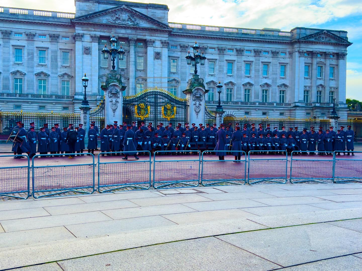 Standing_in_the_shadow_of_regal_history_at_Buckingham_Palace__An_iconic_landmark_that_never_fails_to_inspire_awe_and_adjpg