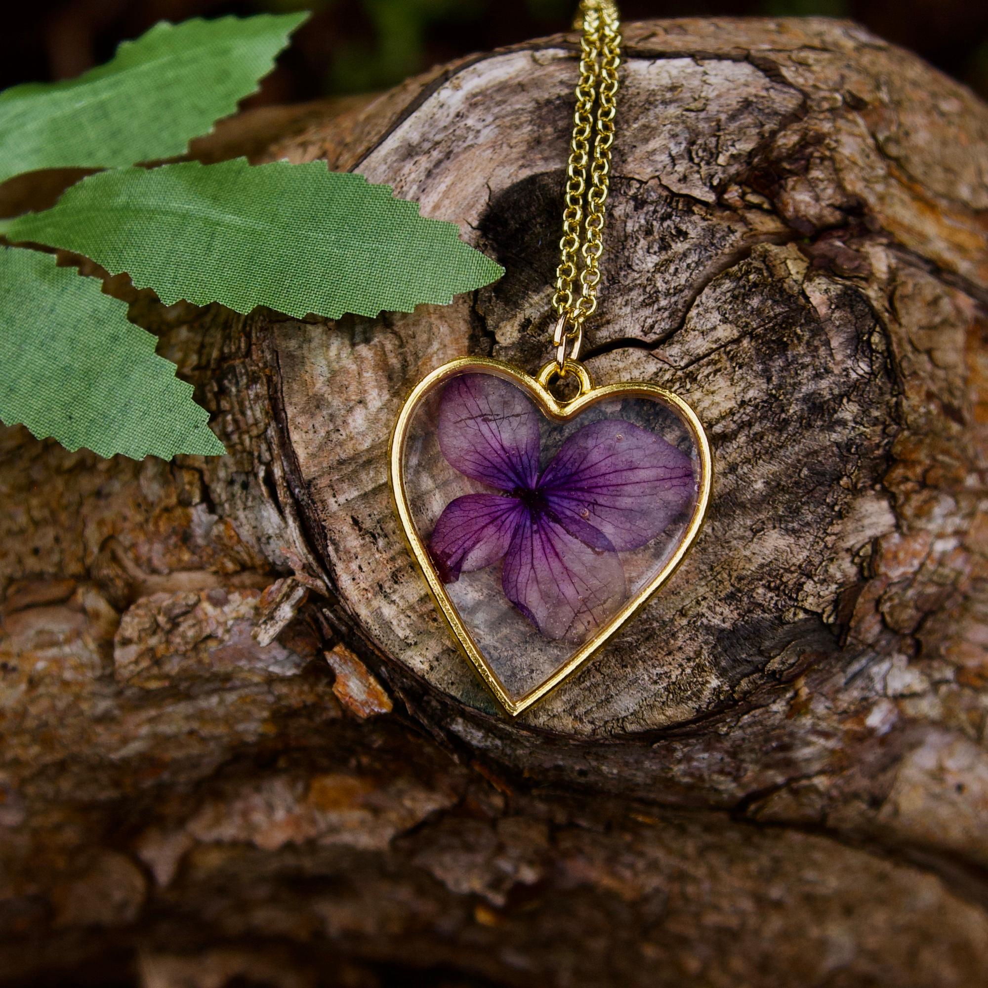 Enchanted Flower Necklace Heart