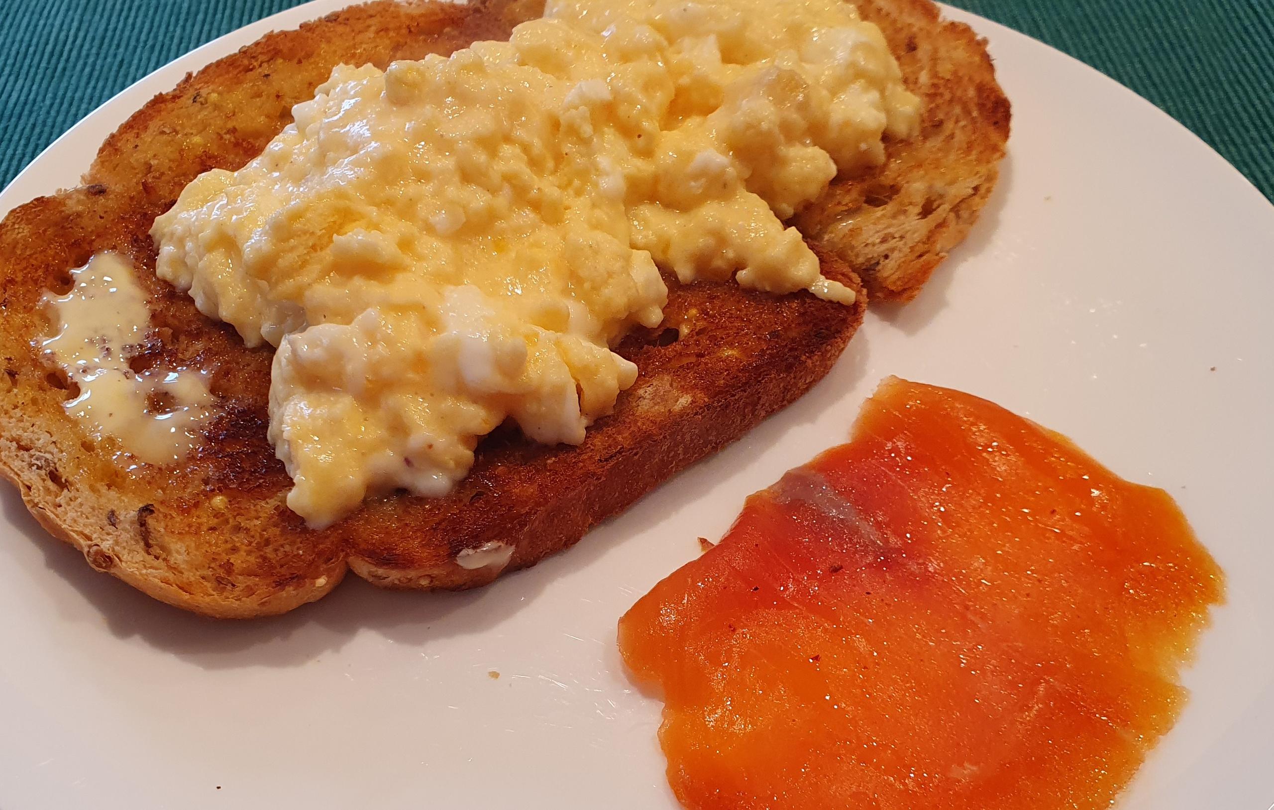 Smoked Salmon & Scrambled Eggs