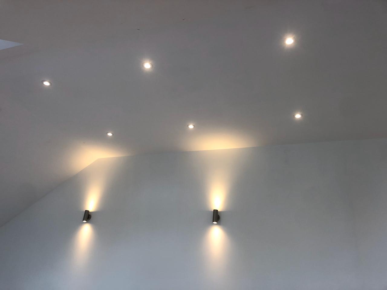 Wall/Ceiling Lighting