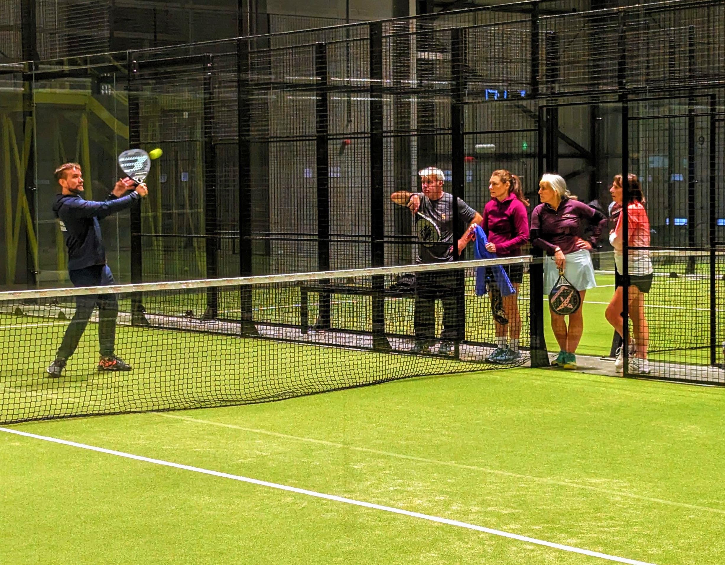 Can you play padel singles?