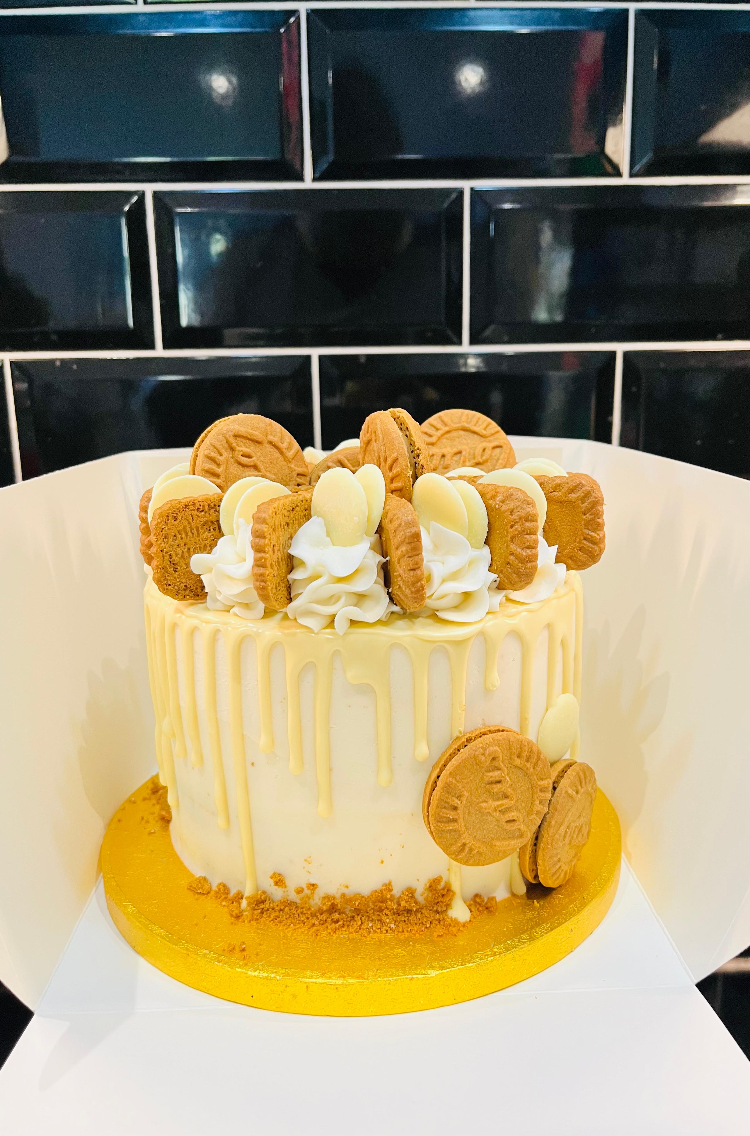 White Chocolate & Biscoff Cake