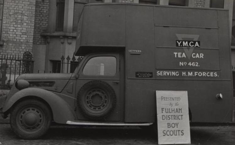 Scouts and YMCA refreshmants van WWII